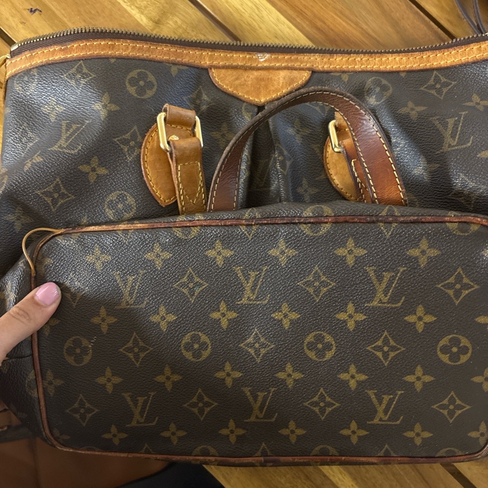 Luxury Louis Vitton authentic Brown Monogram Womens hand Bag